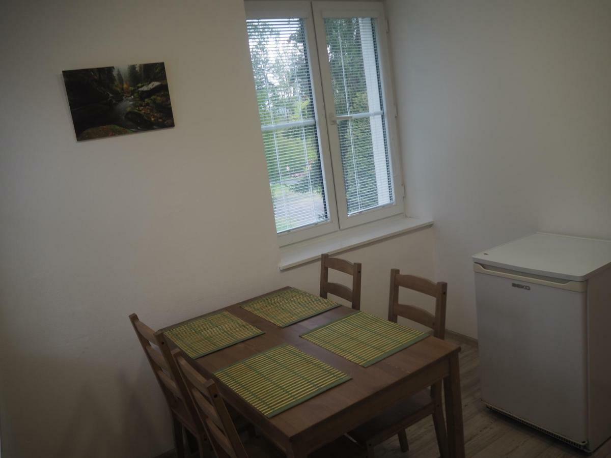 Economy Apartments České Švýcarsko Hřensko Extérieur photo