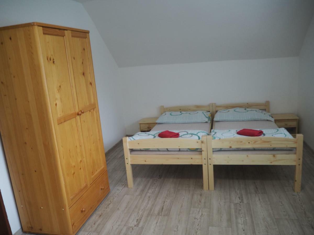Economy Apartments České Švýcarsko Hřensko Extérieur photo