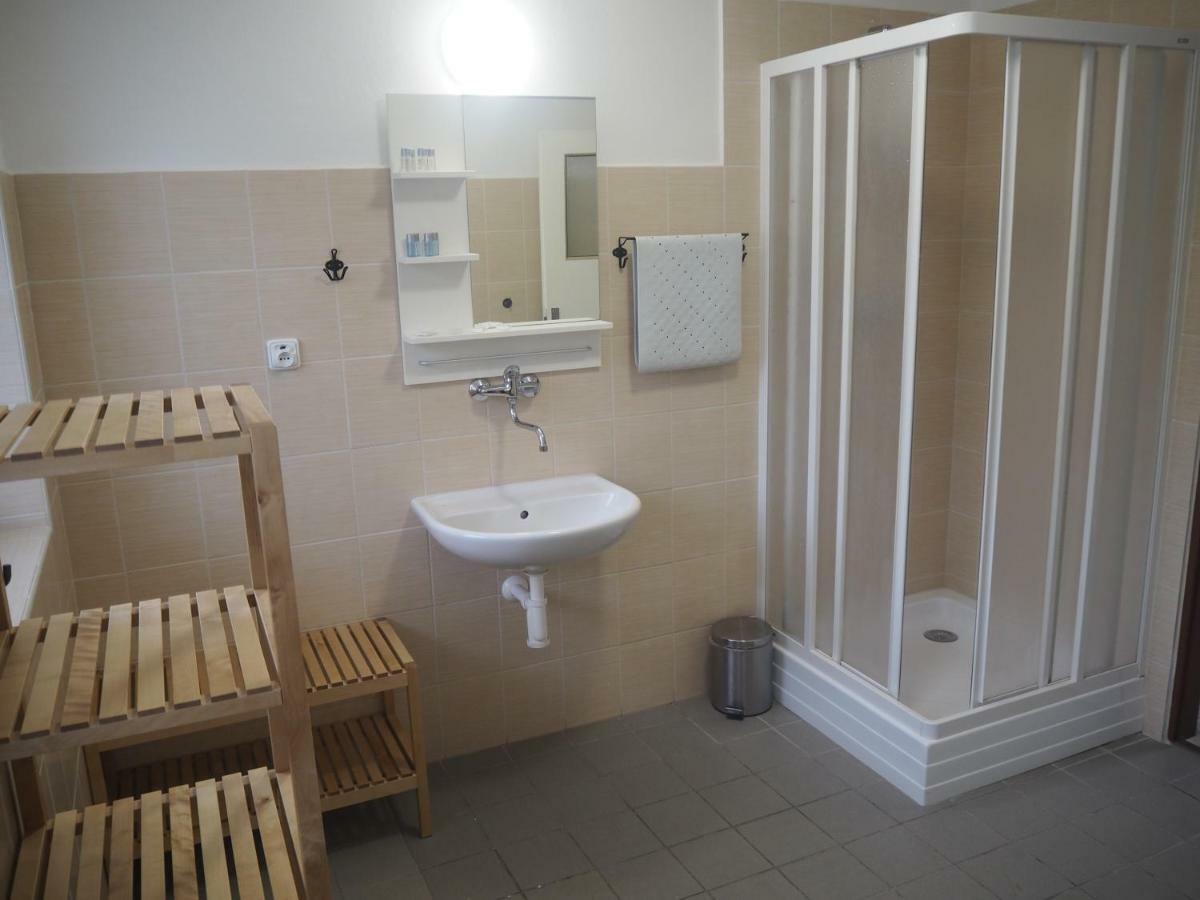 Economy Apartments České Švýcarsko Hřensko Extérieur photo
